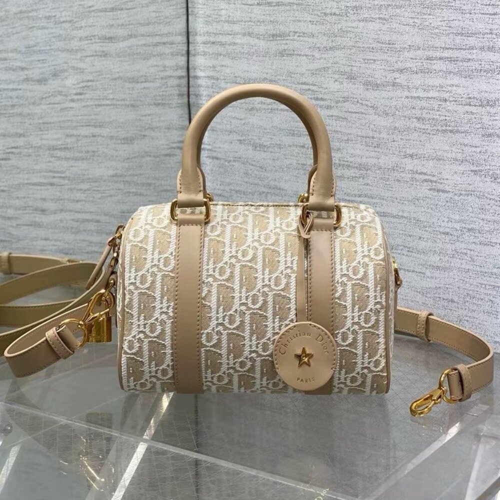 DIOR Groove 25 shoulder crossbody handbag